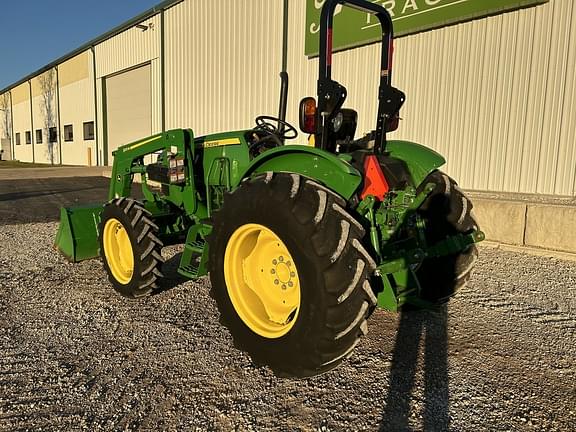 Image of John Deere 5075E equipment image 3