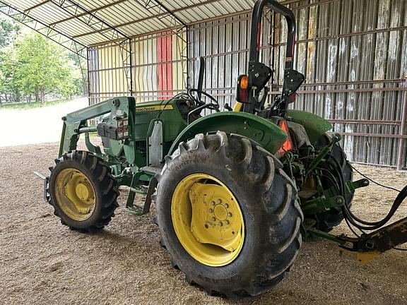 Image of John Deere 5075E equipment image 1