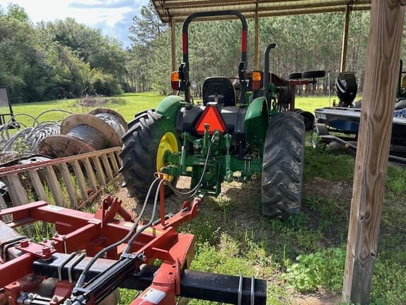 Image of John Deere 5075E equipment image 2