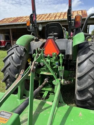 Image of John Deere 5075E equipment image 4