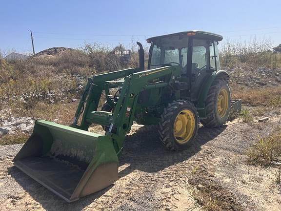 Image of John Deere 5075E equipment image 3