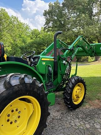 Image of John Deere 5075E equipment image 2