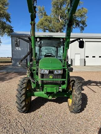 Image of John Deere 5075E equipment image 3