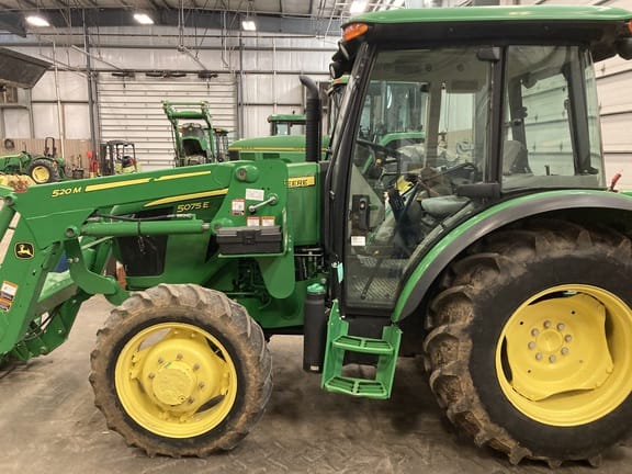 2019 John Deere 5075E Equipment Image0
