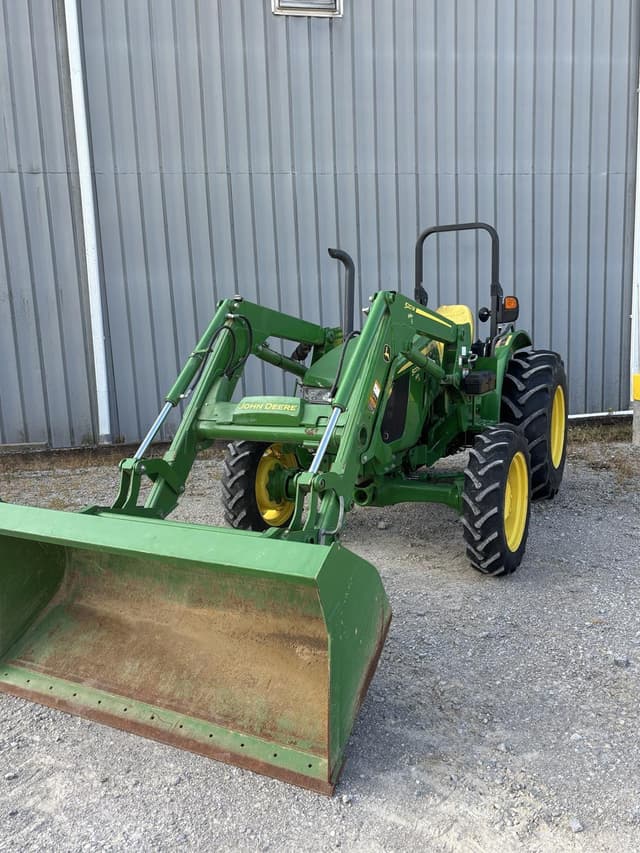 Image of John Deere 5075E equipment image 1