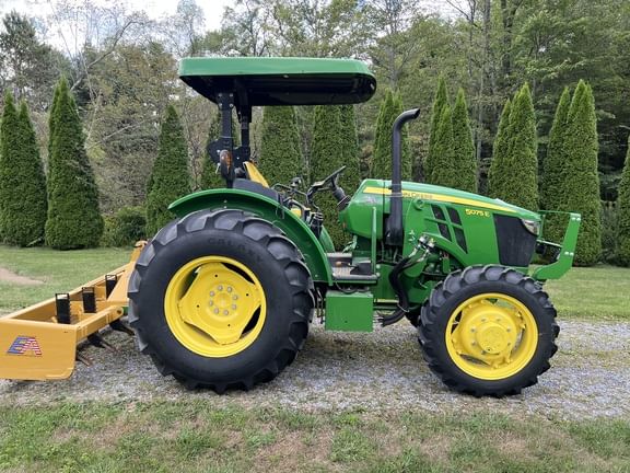 2019 John Deere 5075E Equipment Image0