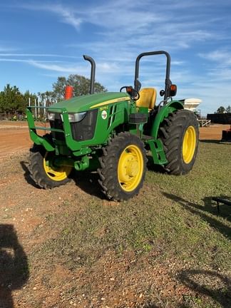 Main image John Deere 5075E