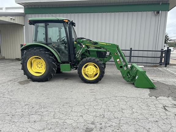 Image of John Deere 5075E equipment image 4