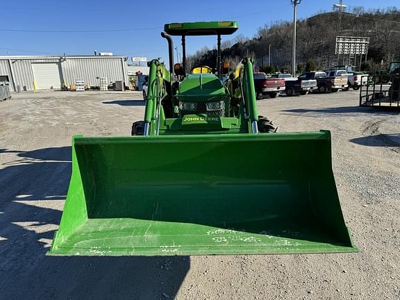 Image of John Deere 5075E equipment image 4