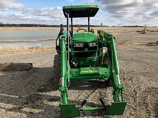 Main image John Deere 5075E 5