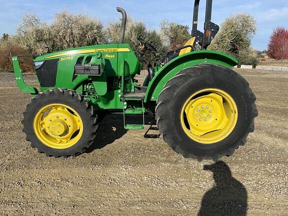 Image of John Deere 5075E equipment image 1