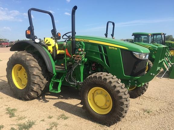 Image of John Deere 5075M Primary image