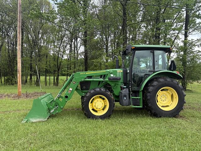 Image of John Deere 5090E equipment image 1