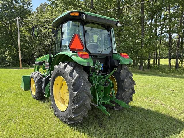 Image of John Deere 5090E equipment image 2