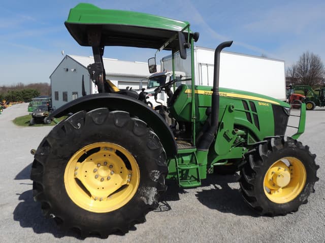 Image of John Deere 5090E equipment image 3