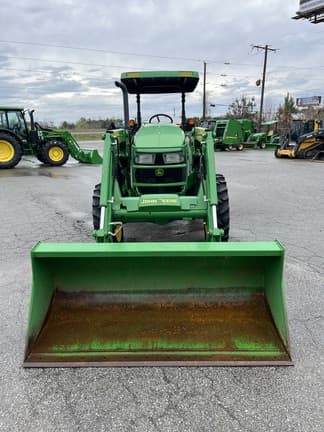 Image of John Deere 5090E equipment image 2