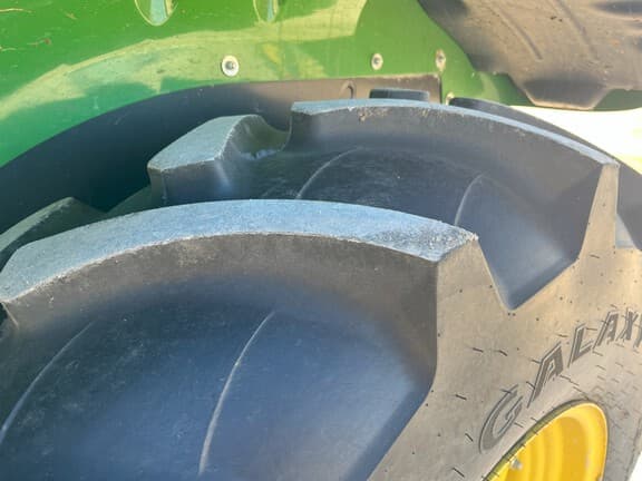 Image of John Deere 5090E equipment image 2