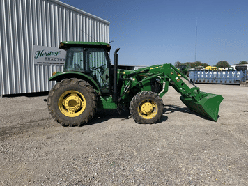 Main image John Deere 5090E