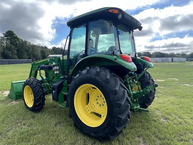 Image of John Deere 5090E equipment image 1