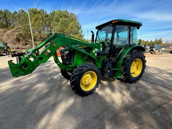 Main image John Deere 5090E