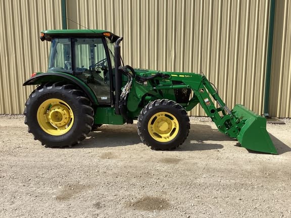 Image of John Deere 5090E equipment image 4