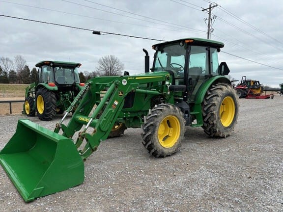 Main image John Deere 5090E