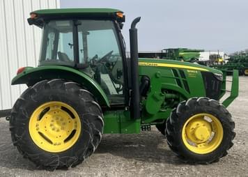 Main image John Deere 5090E