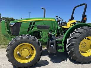 Main image John Deere 5090E 4