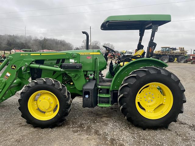 Image of John Deere 5090E equipment image 2