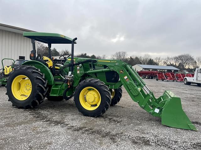 Image of John Deere 5090E equipment image 1