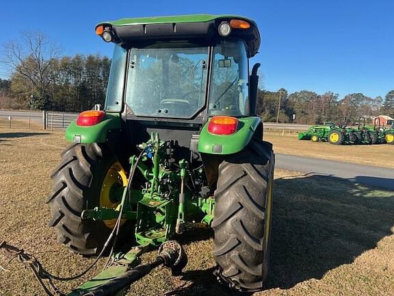 Image of John Deere 5090E equipment image 4