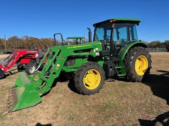 Main image John Deere 5090E