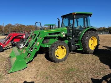 Main image John Deere 5090E