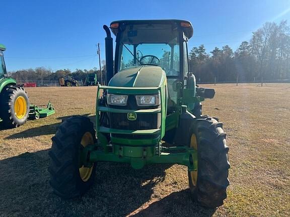 Image of John Deere 5090E equipment image 3