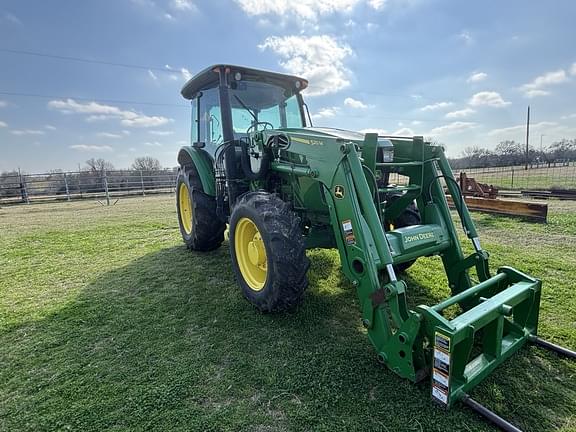 Image of John Deere 5090E equipment image 4