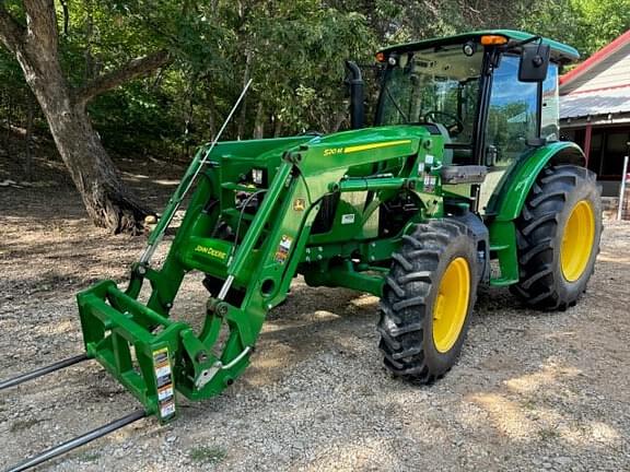 Image of John Deere 5090E equipment image 3