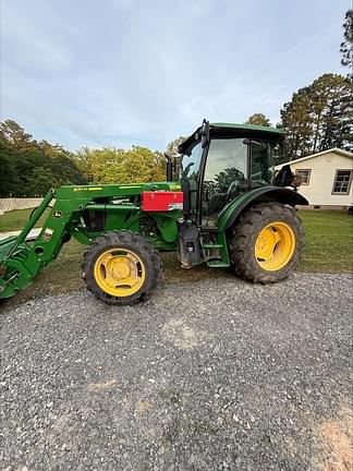 Image of John Deere 5090E equipment image 1