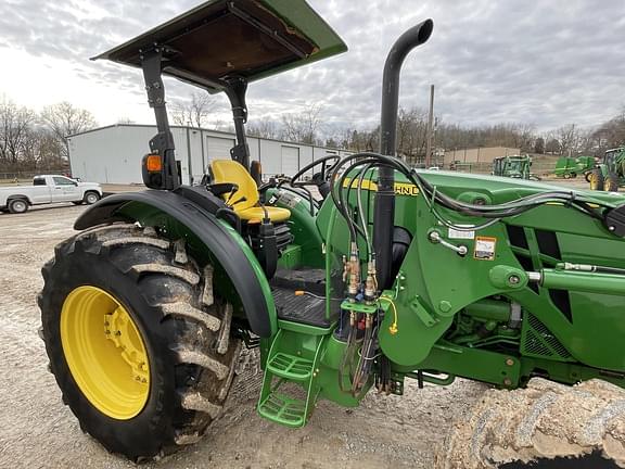 Image of John Deere 5090E equipment image 4