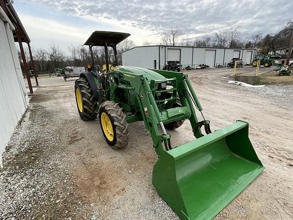 Image of John Deere 5090E equipment image 3