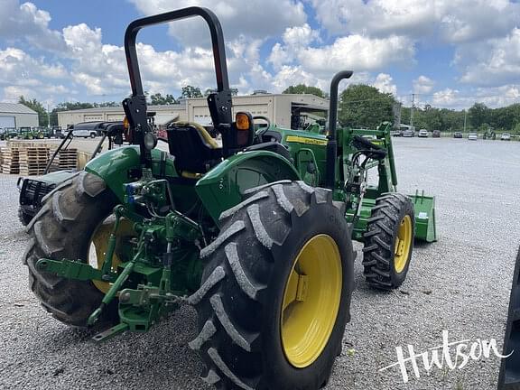 Image of John Deere 5090E equipment image 2