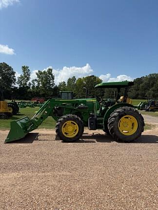 Image of John Deere 5090E Primary image