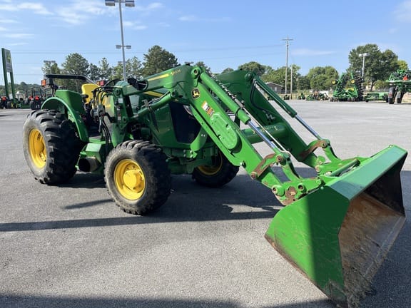 Main image John Deere 5090E