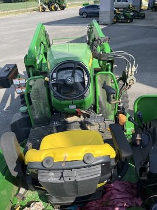 Image of John Deere 5090E equipment image 4