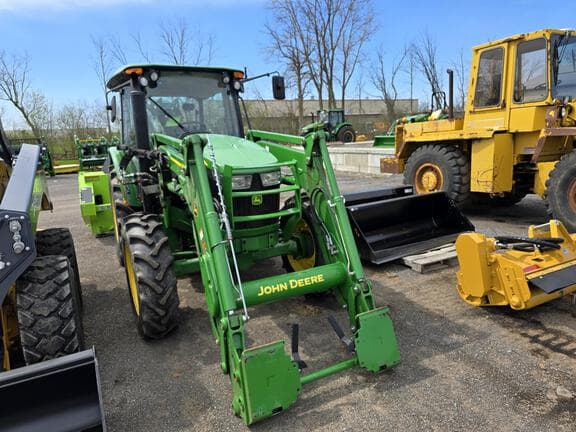 Image of John Deere 5090E Primary image