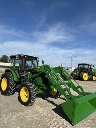 2019 John Deere 5090E Equipment Image0