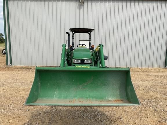Image of John Deere 5090E equipment image 2