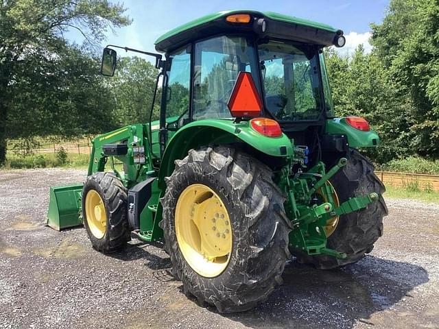 Image of John Deere 5090E equipment image 3