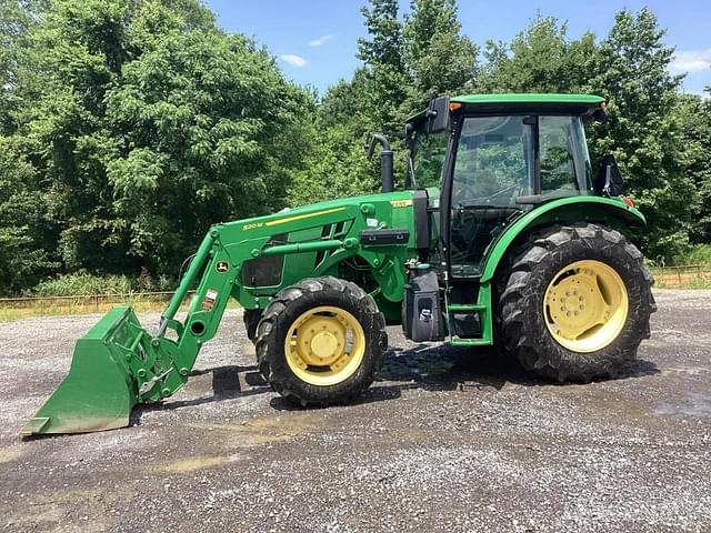 Image of John Deere 5090E equipment image 1