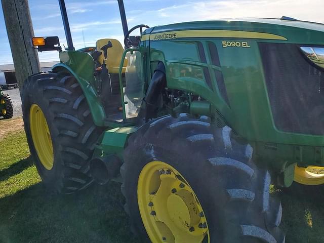 Image of John Deere 5090EL equipment image 3