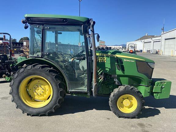 Image of John Deere 5090GN equipment image 1